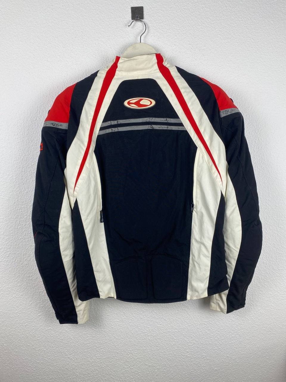 Clover chaqueta moto textil negro blanco rojo streetwear — foto 3