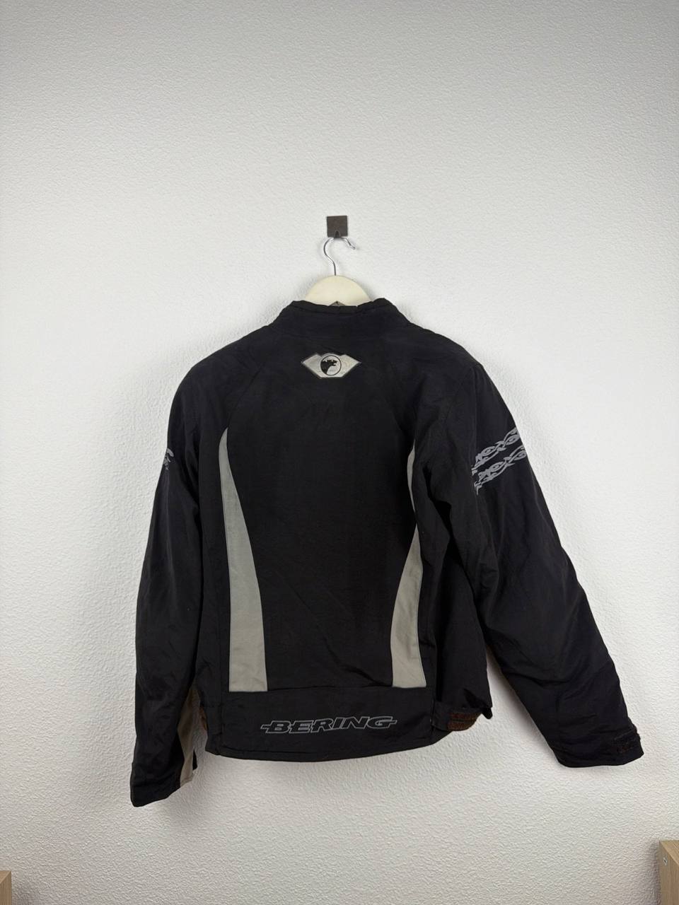 Bering chaqueta moto negra gris talla M streetwear vintage — foto 2