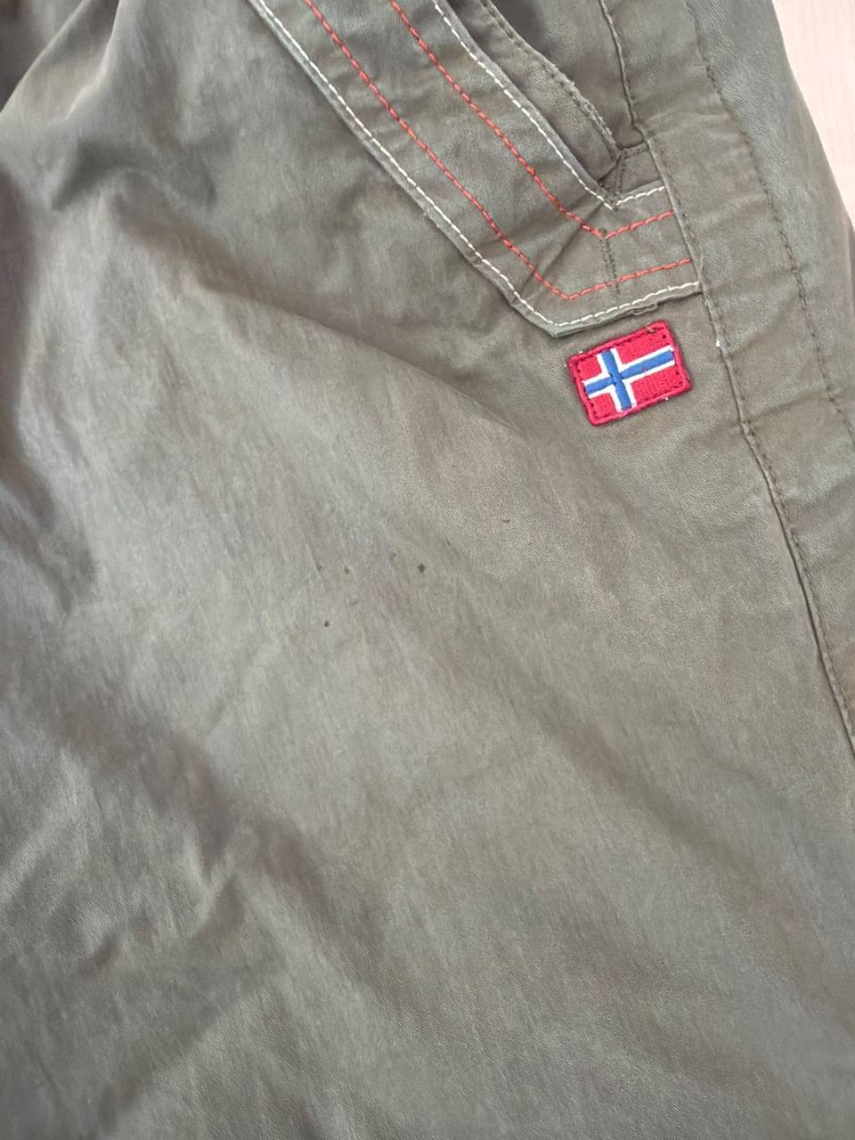 Napapijri pantalón cargo verde oliva vintage talla M/L — foto 3
