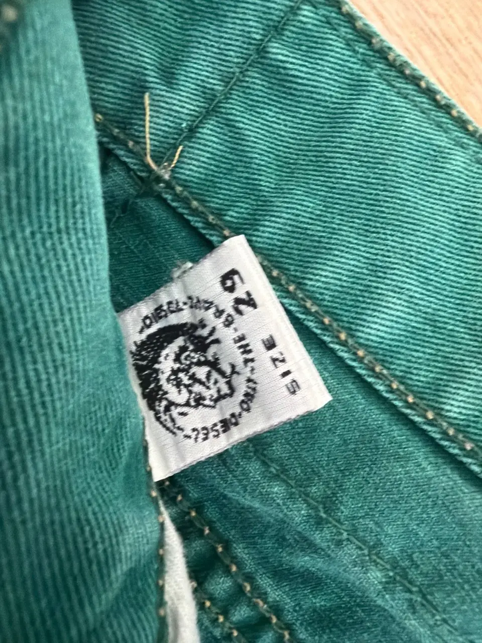 Diesel Basic 5355 jeans verde Talla W29 vintage 90s — foto 3