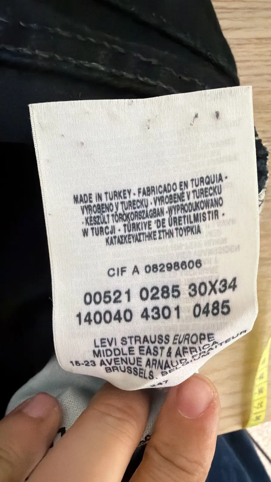 Levi's 521 vaquero negro W30 tiro alto vintage streetwear — foto 6