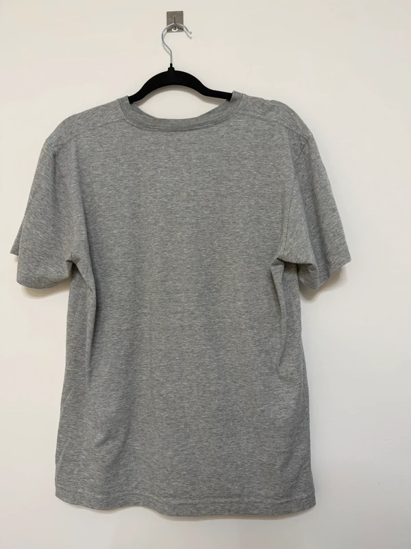 Camiseta Nike Dri-Fit Gris Jaspeado Estampado "Dedicated To" Talla M — foto 2