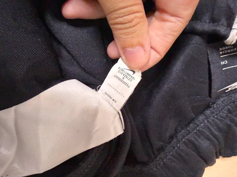 Nike Trackpants jogger negro talla S streetwear vintage — foto 4
