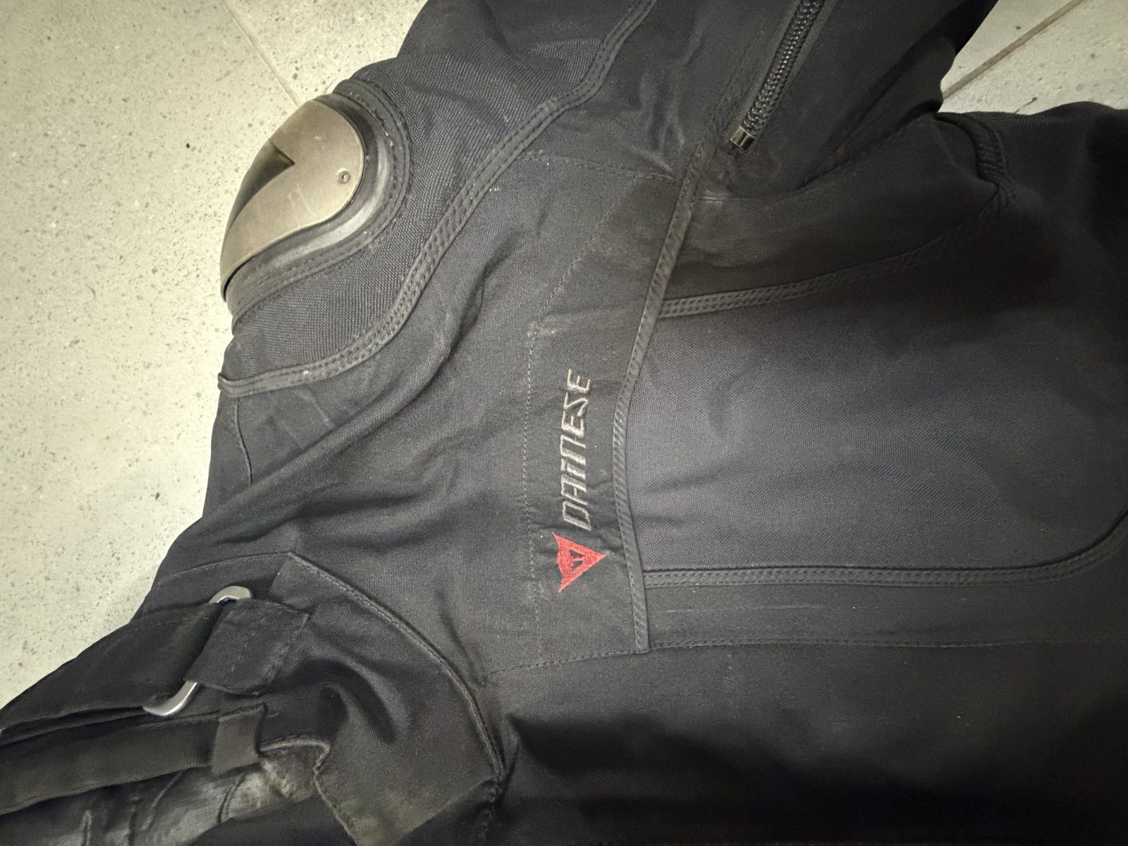 Dainese Touring chaqueta moto negra T48 forro térmico — foto 4