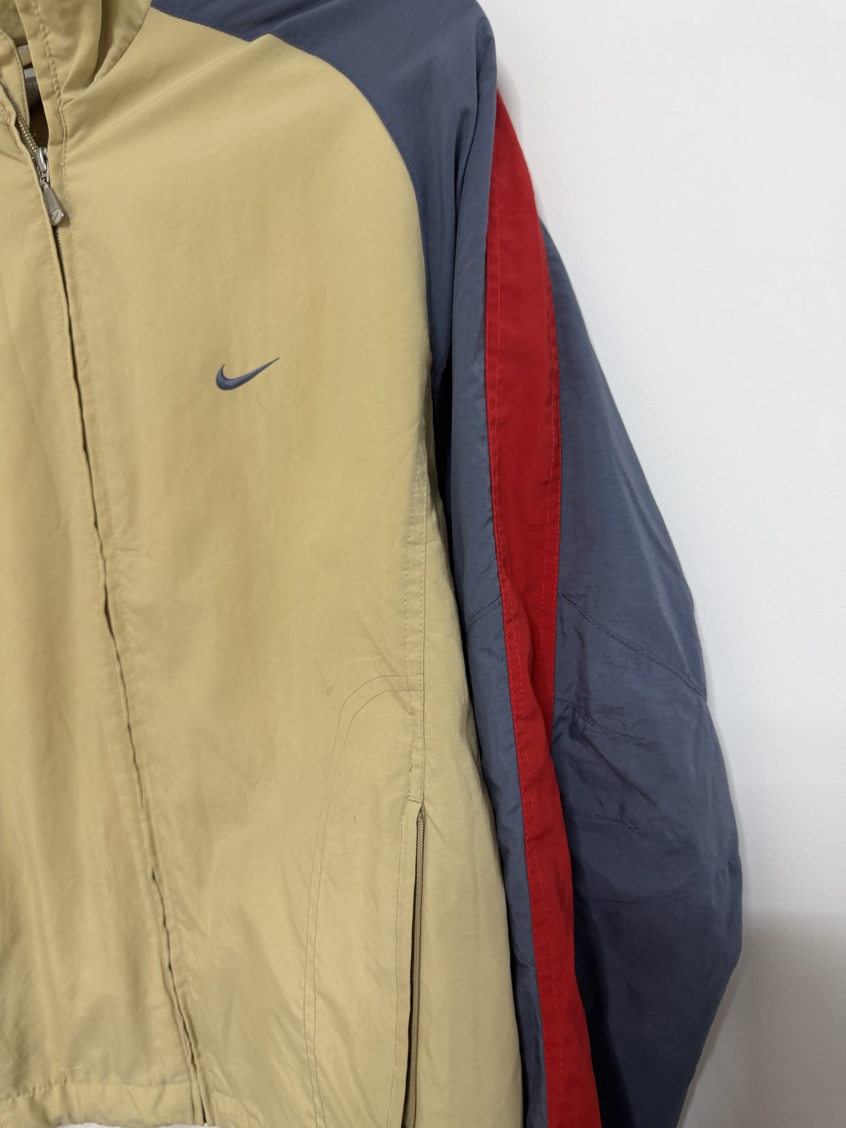 Chaqueta Nike Vintage Y2K Color Block Beige - Talla M Cortavientos (Silver Tag) — foto 2