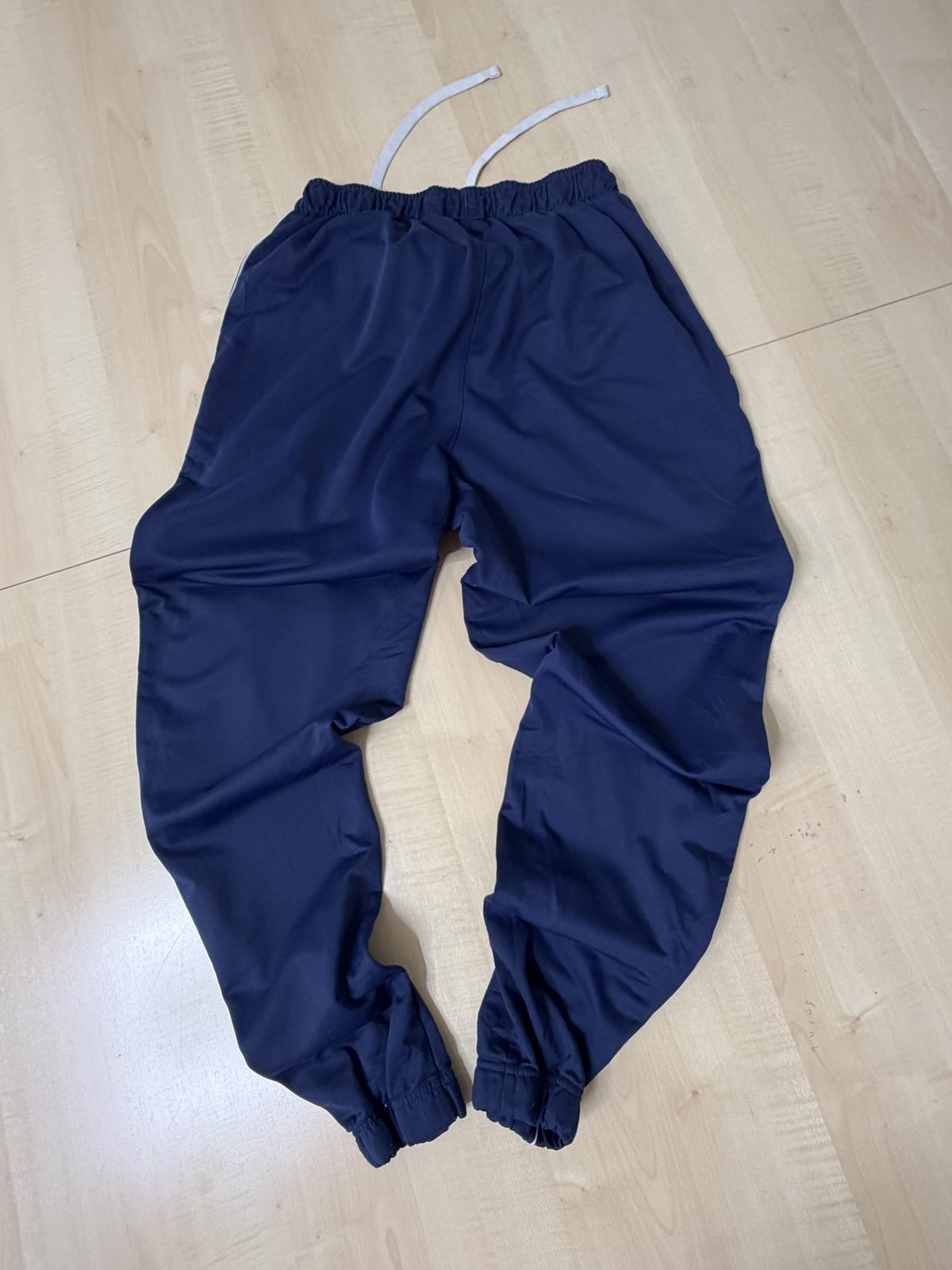 Pantalón chándal Nike jogger L azul marino piping vintage — foto 4