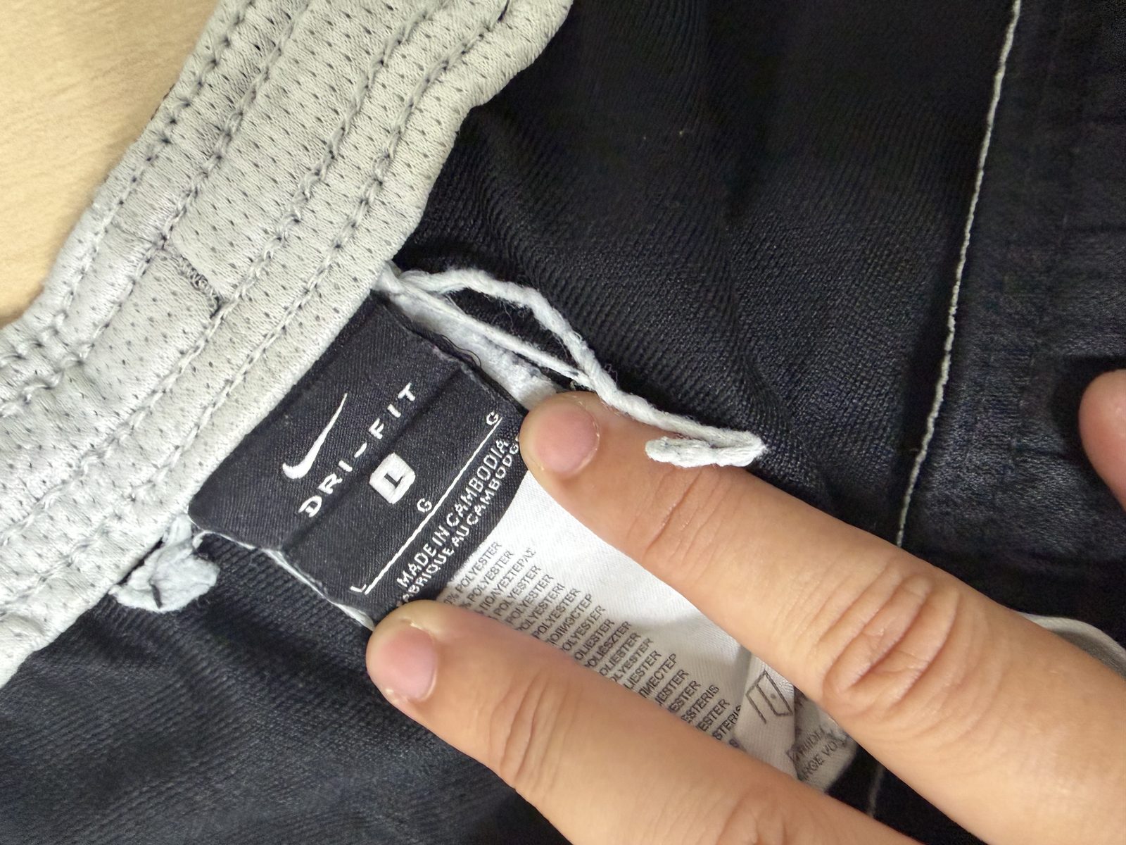 Nike pantalón chándal negro talla L franjas blancas streetwear — foto 4