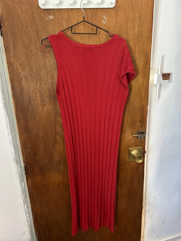 Vestido Lefties punto canale burdeos Talla M sin mangas midi — foto 4
