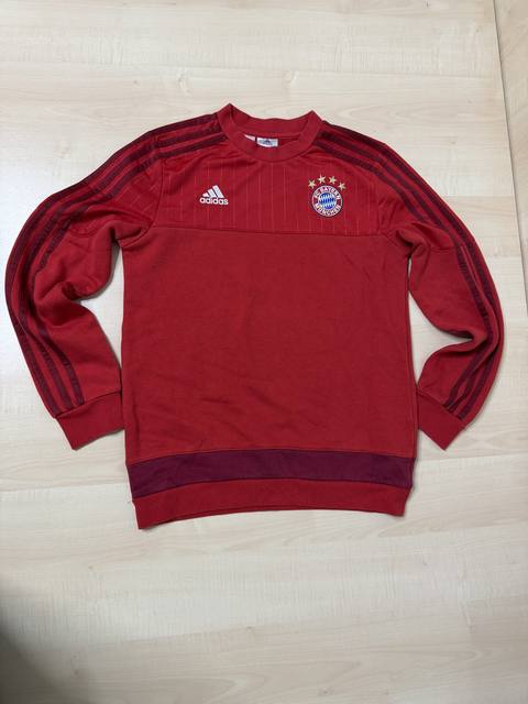 Adidas sudadera Bayern Múnich Talla 152 11-12 años Roja