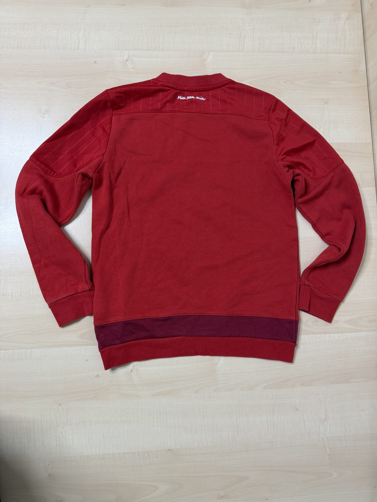 Adidas sudadera Bayern Múnich Talla 152 11-12 años Roja — foto 2