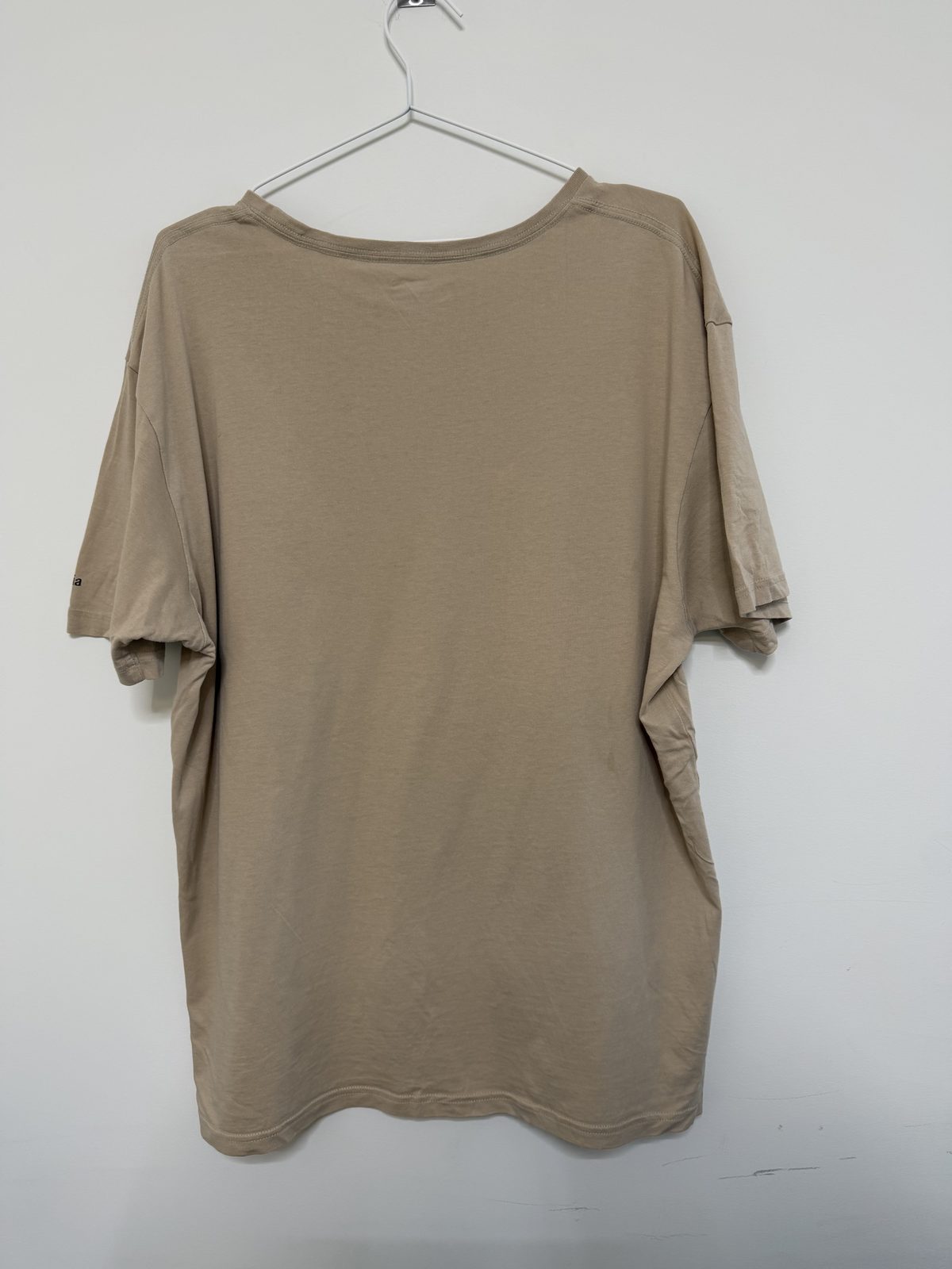 🔥 Camiseta Columbia Beige Oversize Logo - Talla XL Gorpcore Outdoor — foto 2