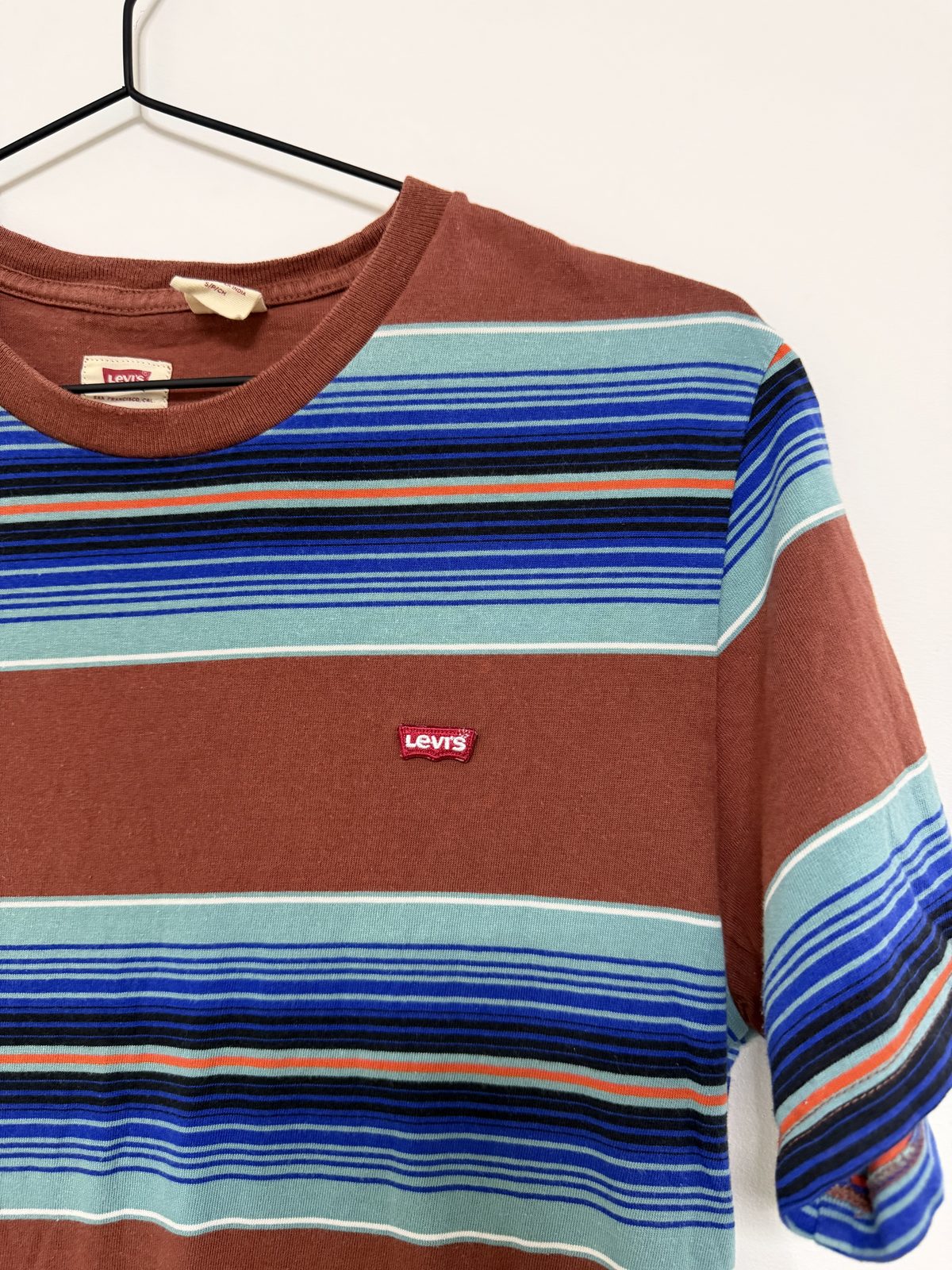 Levi's camiseta rayas multicolor talla S vintage streetwear — foto 7