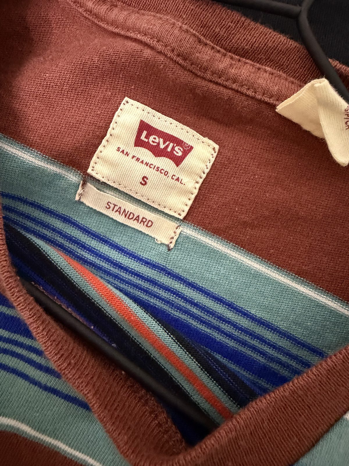 Levi's camiseta rayas multicolor talla S vintage streetwear — foto 3