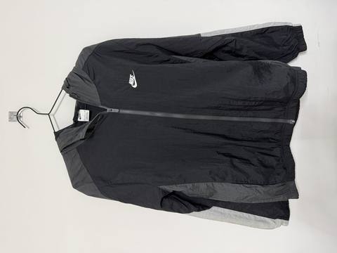 Nike cortavientos negro talla S vintage streetwear tricolor