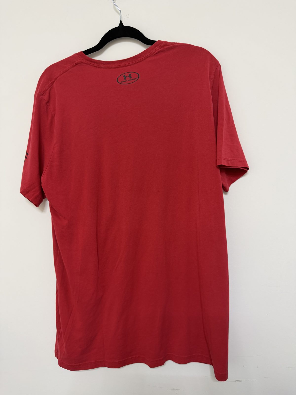 Under Armour Camiseta Roja Estrellas Talla XL Deportiva — foto 3