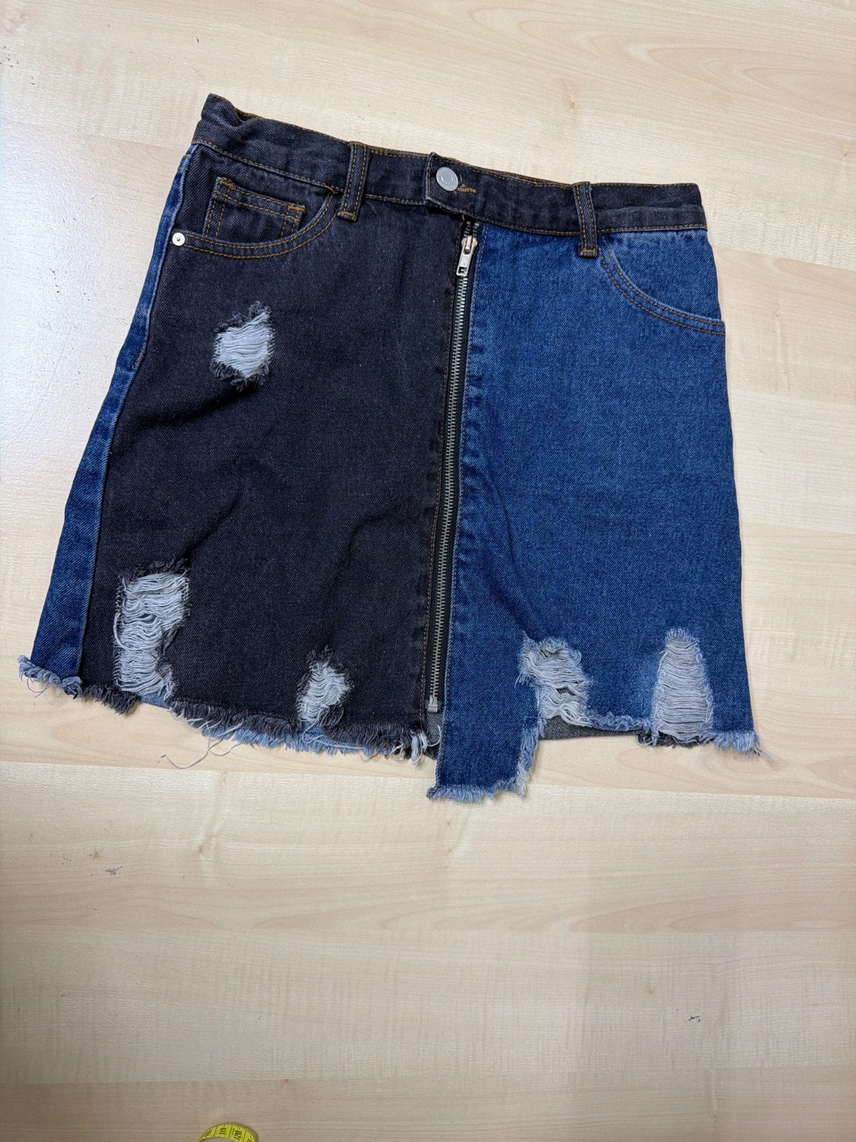 Falda vaquera denim bicolor Talla S deshilachada grunge