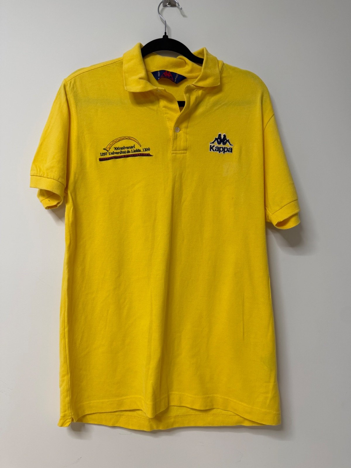Kappa polo 700 aniversari Lleida amarillo vintage retro