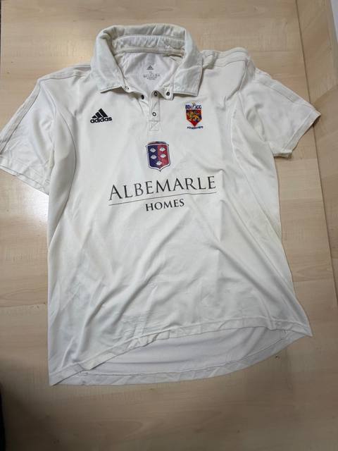 Adidas polo críquet BDCC Albemarle Homes Talla XL Vintage