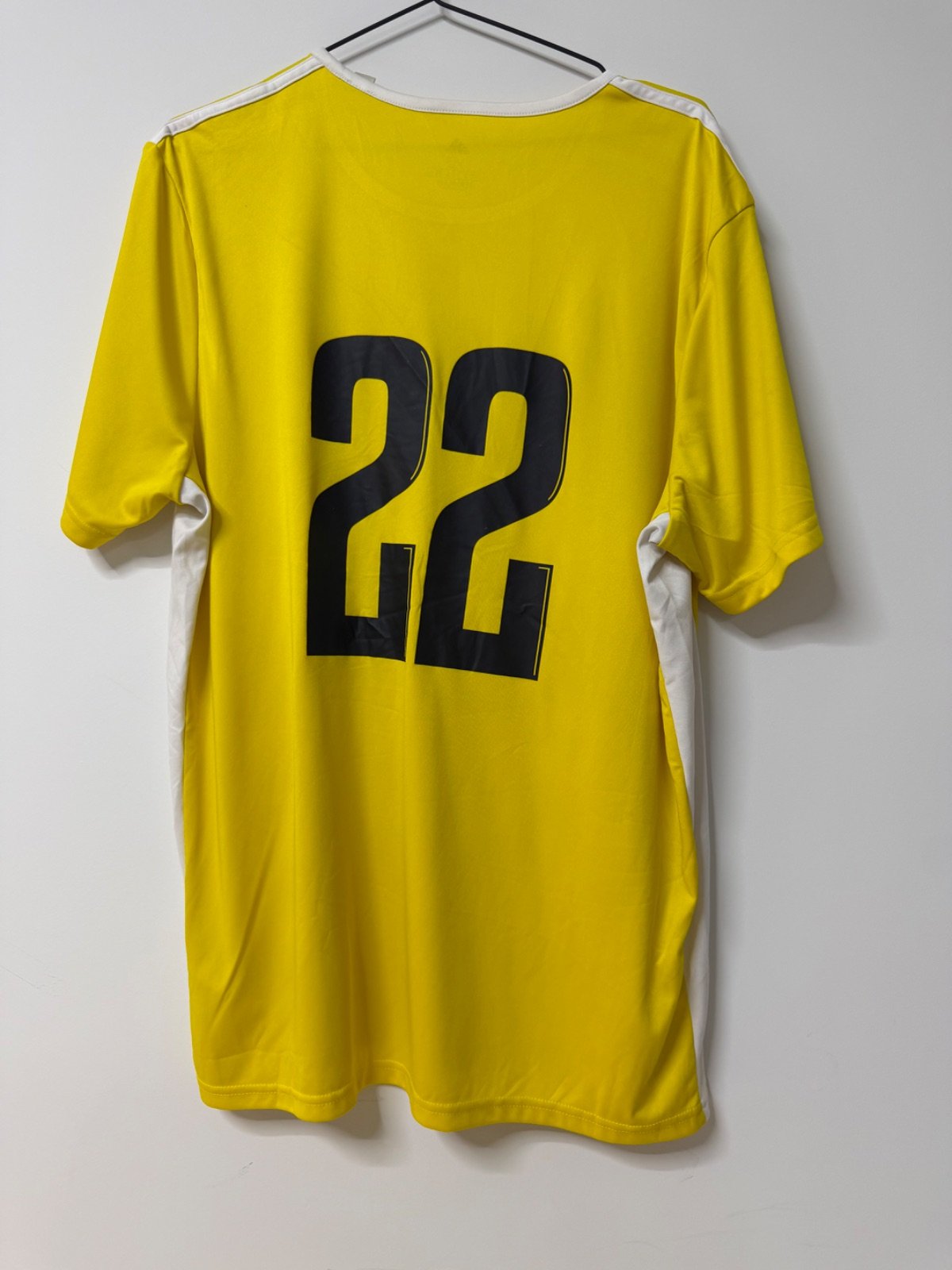 Adidas camiseta CD Valdefierro Talla XL Amarilla Aeroready Retro — foto 3