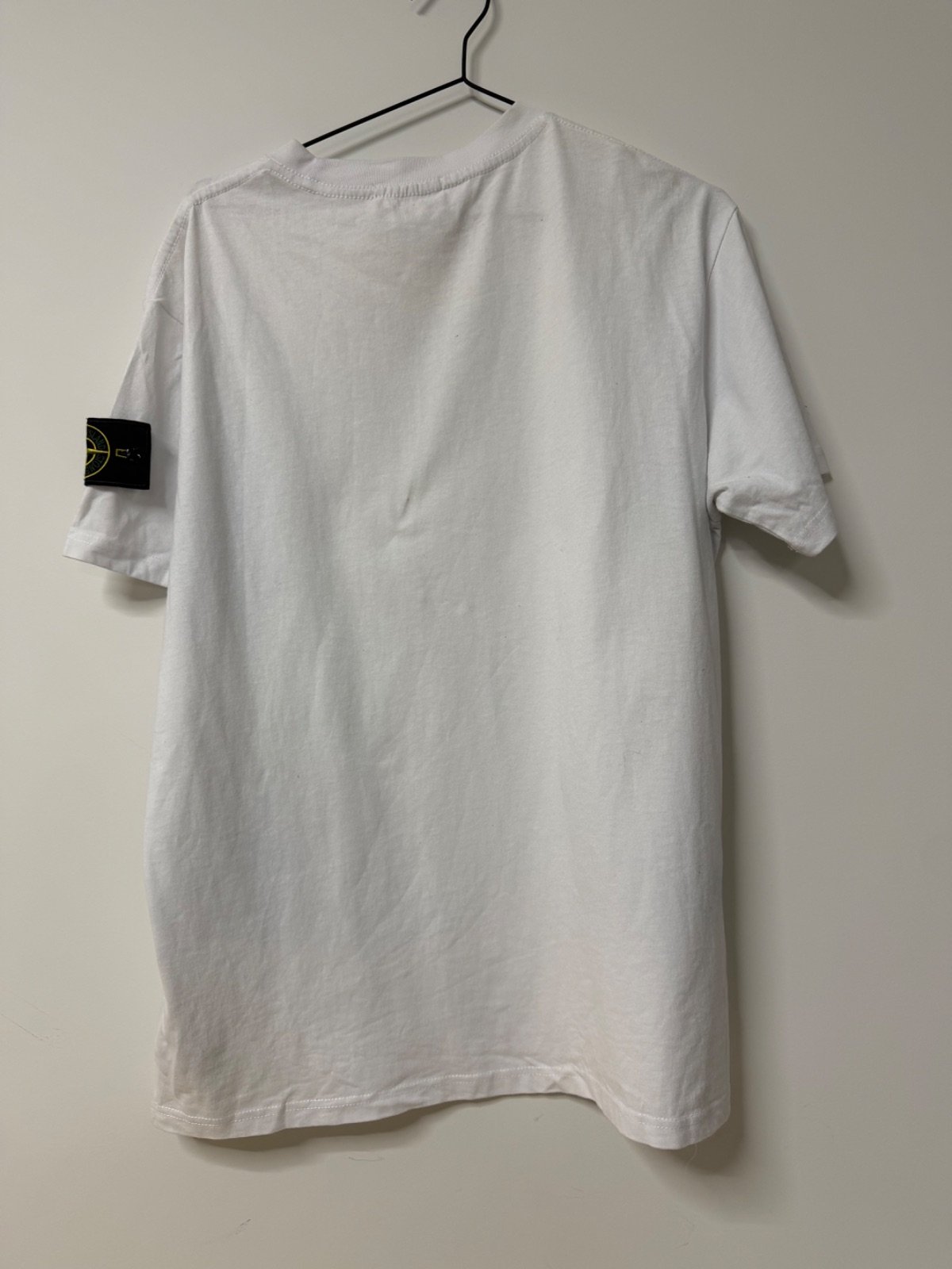 Stone Island camiseta blanca Talla L parche insignia streetwear — foto 4