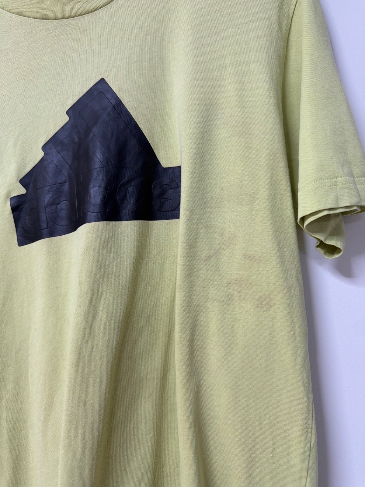 Adidas camiseta verde lima logo grande streetwear vintage — foto 2
