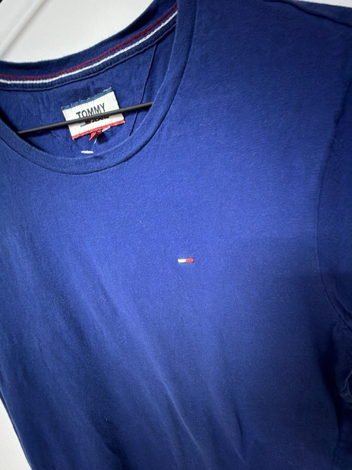 Camiseta Tommy Jeans Azul Talla M - Básico Logo Bordado Casual — foto 2