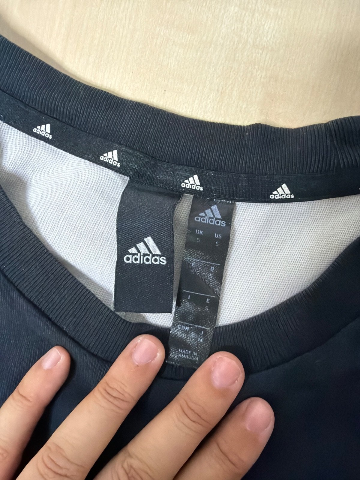 Camiseta Adidas 3 Franjas Negra Gris Streetwear Vintage — foto 5