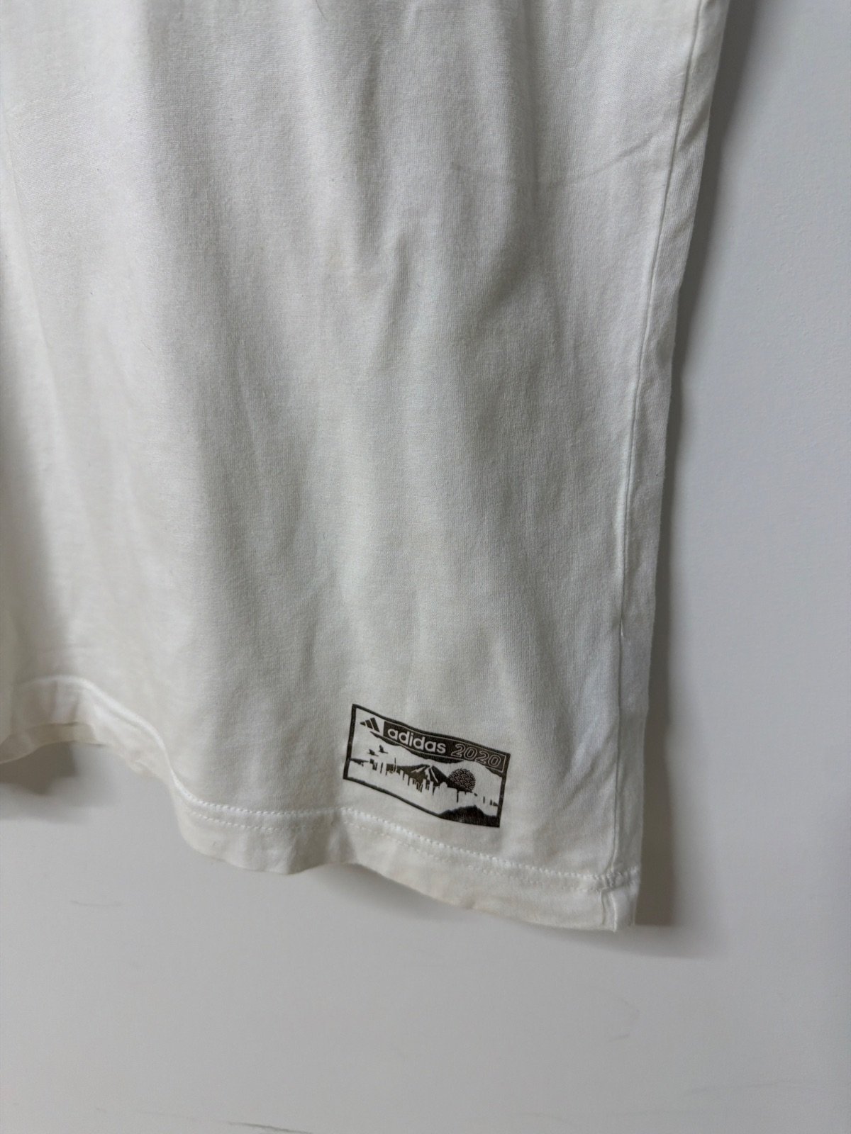 Camiseta Adidas Talla L Blanca Logo Degradado Vintage — foto 2