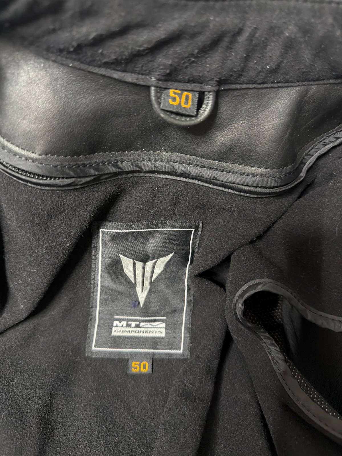Cazadora moto piel negra talla 50 protección CE homologada — foto 4