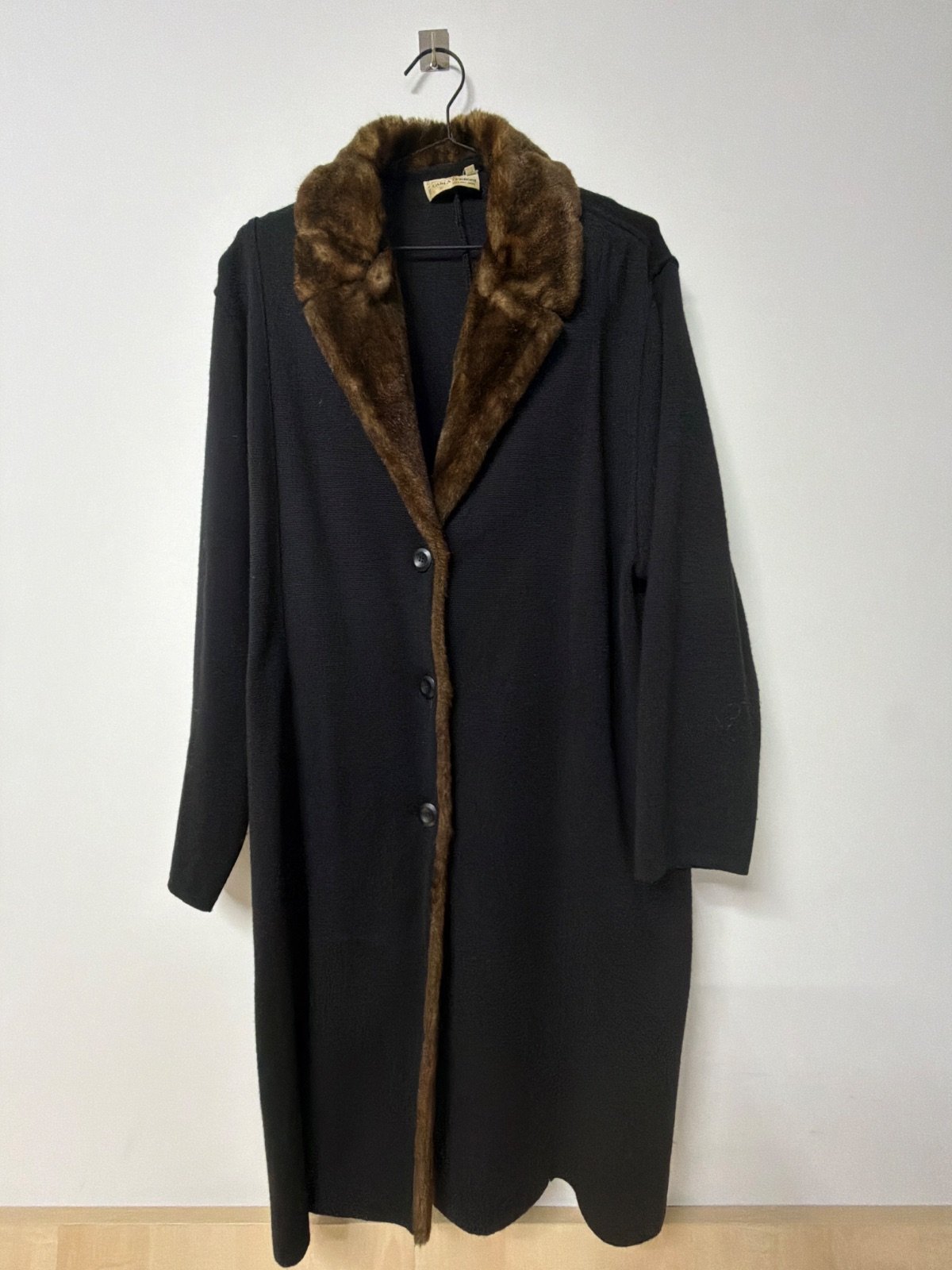 Carla Ferroni Abrigo Largo Vintage Cuello Pelo Negro