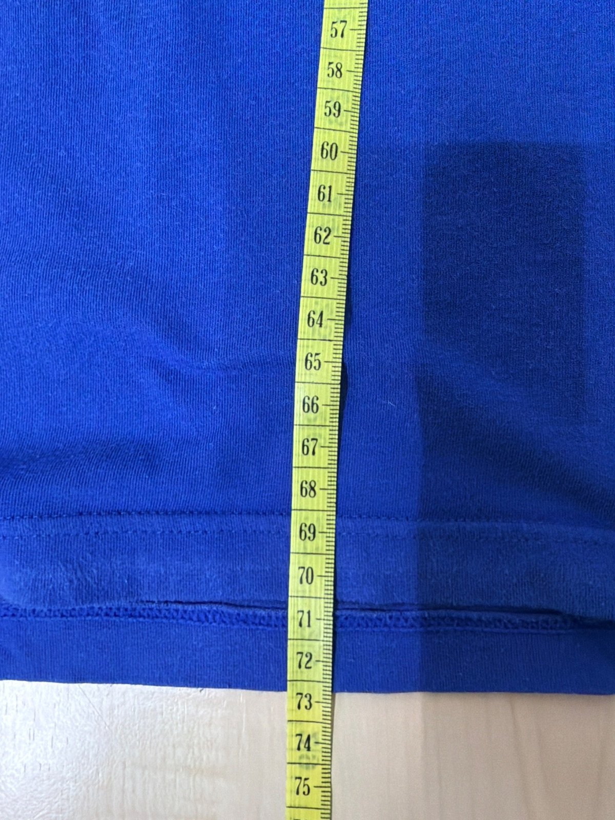 Emporio Armani camiseta azul klein Talla XL logo EA — foto 6
