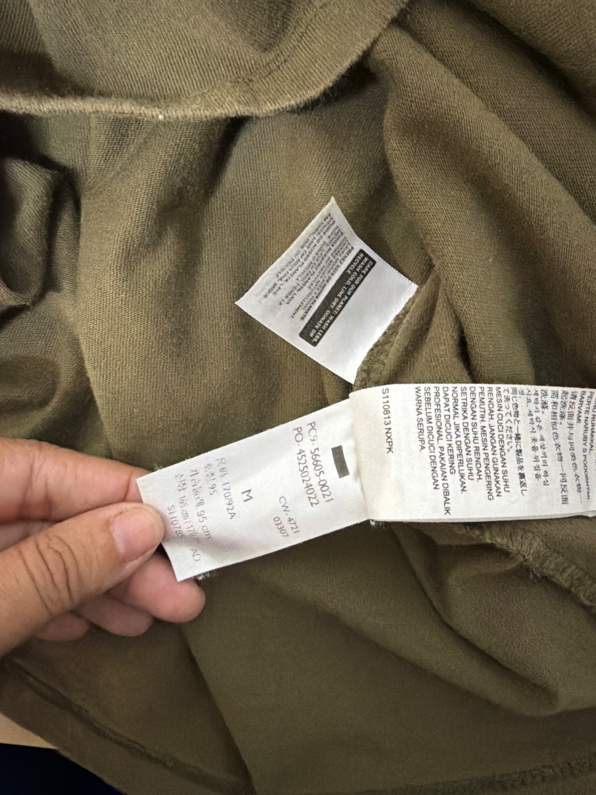 Camiseta Levi's manga corta Talla M Verde Caqui Básica Vintage — foto 5