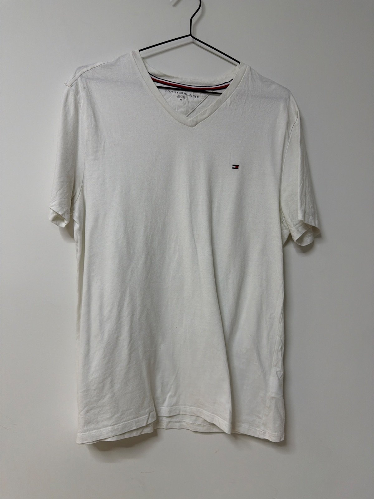 Tommy Hilfiger Camiseta Cuello Pico M Blanca Básica