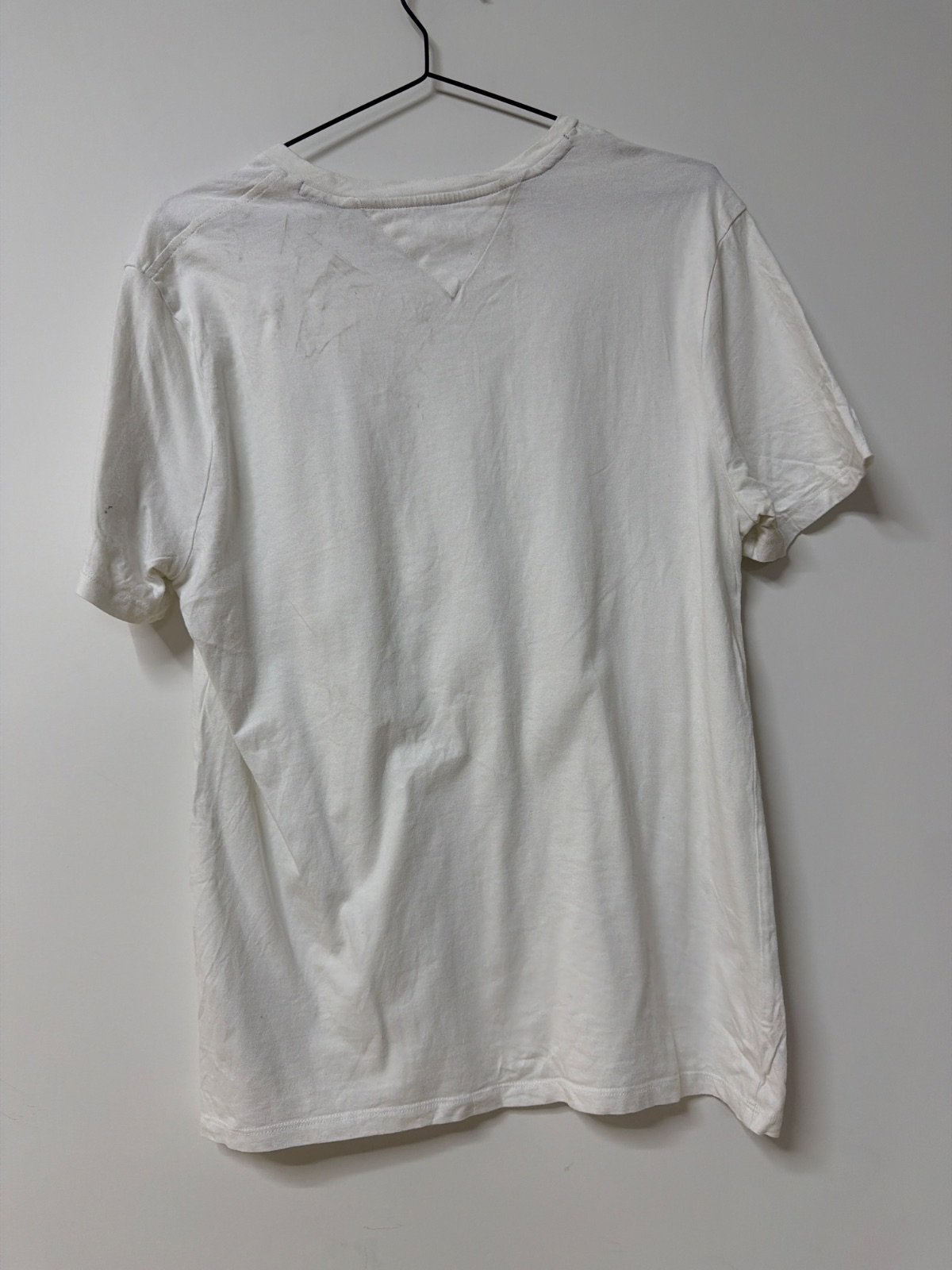 Tommy Hilfiger Camiseta Cuello Pico M Blanca Básica — foto 2