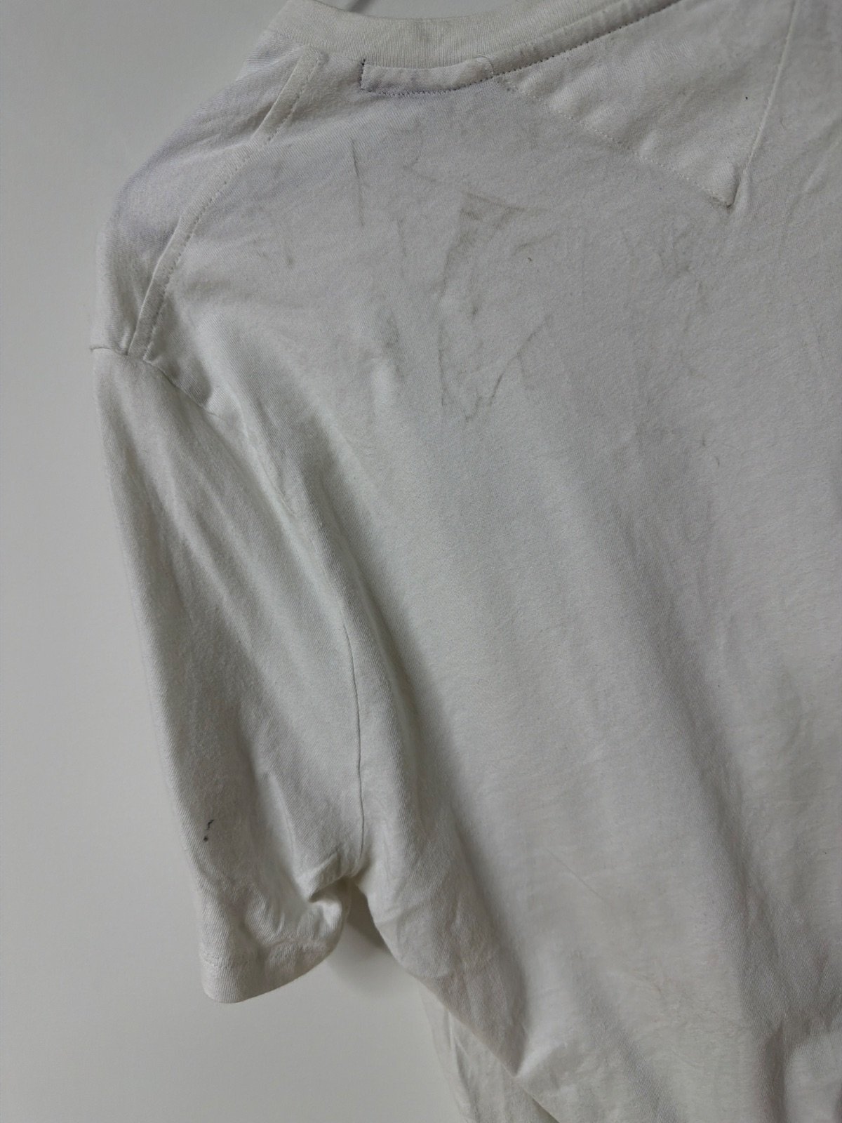 Tommy Hilfiger Camiseta Cuello Pico M Blanca Básica — foto 3