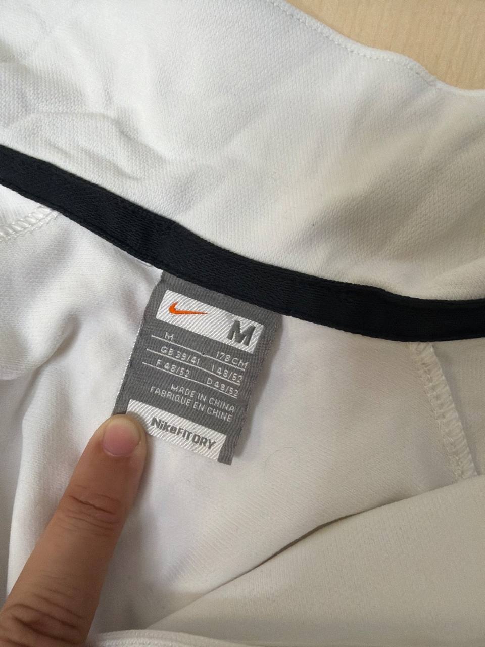Nike Polo Tenis Talla M Blanco Court Vintage Streetwear — foto 3