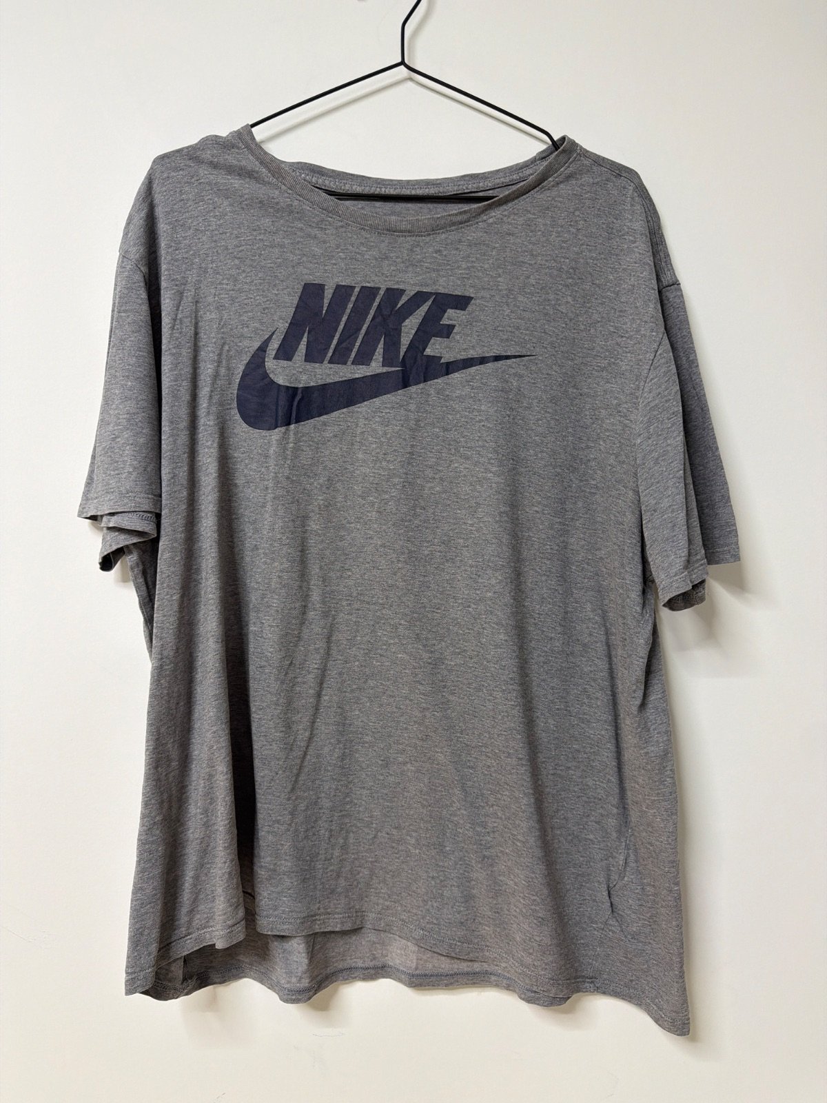 Nike Camiseta Gris Talla 2XL Logo Swoosh Oversize Vintage