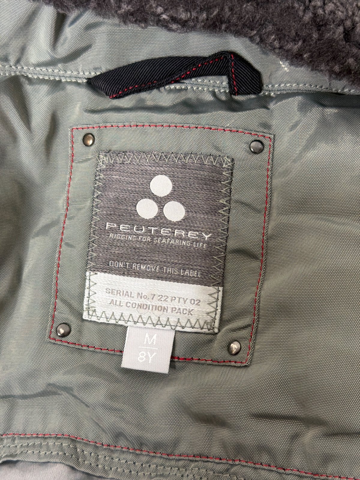 Peuterey chaqueta plumón niño 8 años gris capucha vintage — foto 2