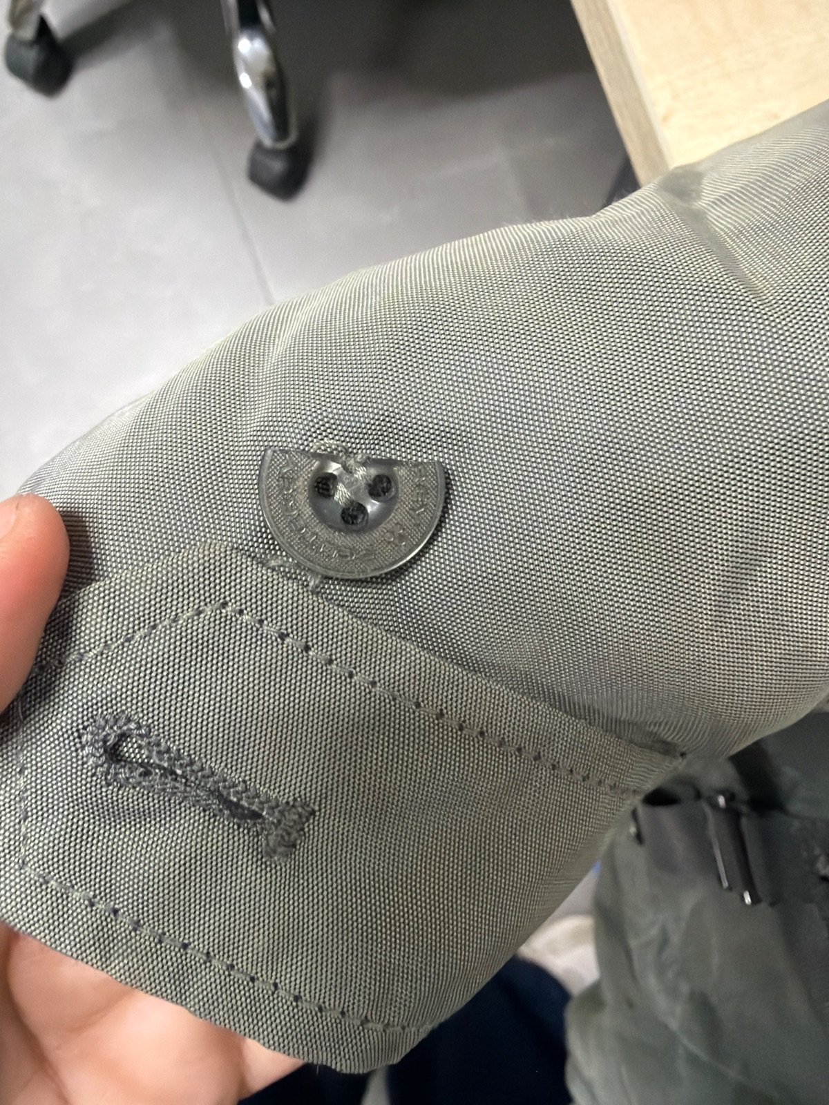 Peuterey chaqueta plumón niño 8 años gris capucha vintage — foto 6