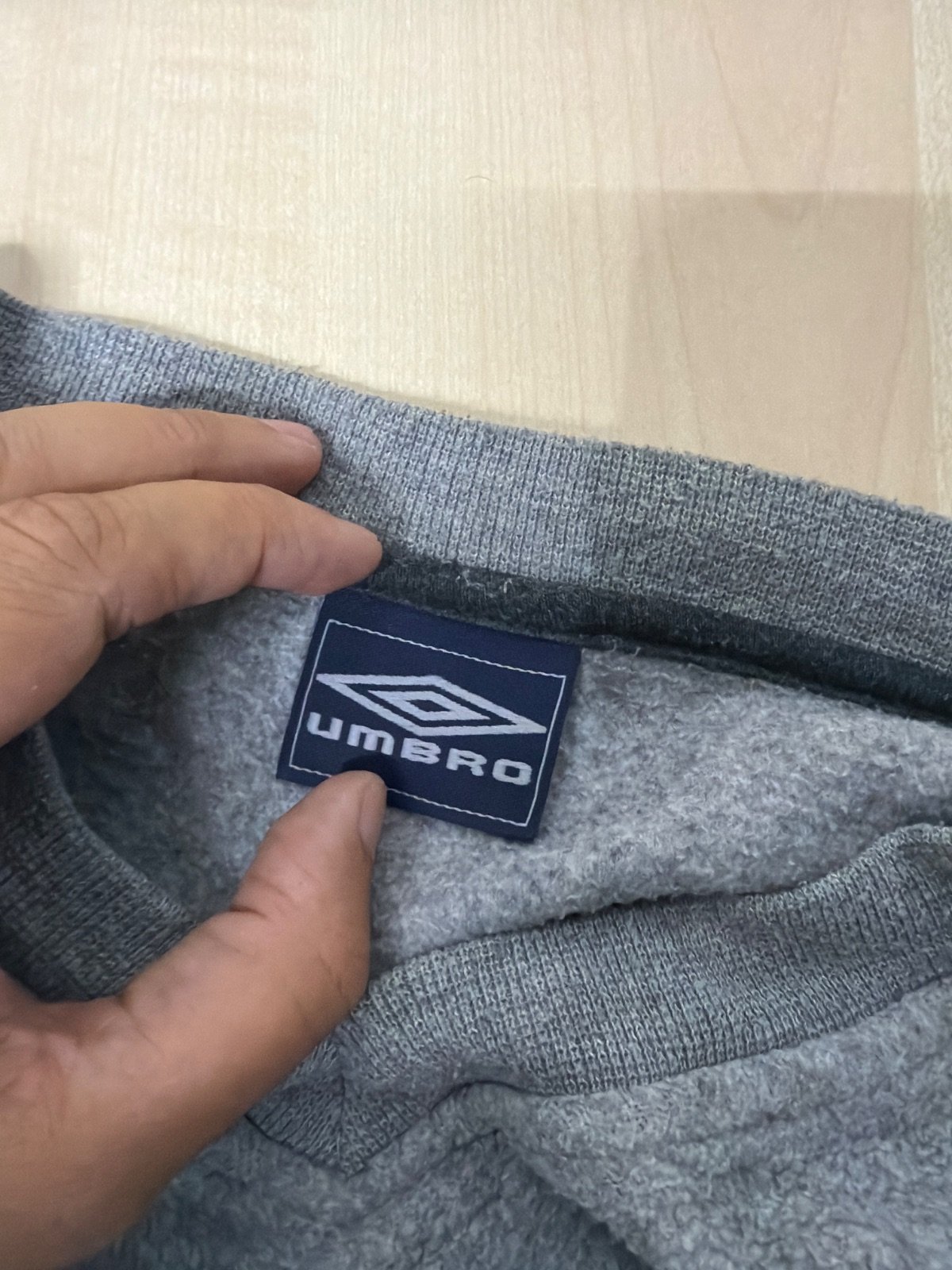 Umbro Sudadera Gris Cuello Pico Vintage Deportiva Retro — foto 5