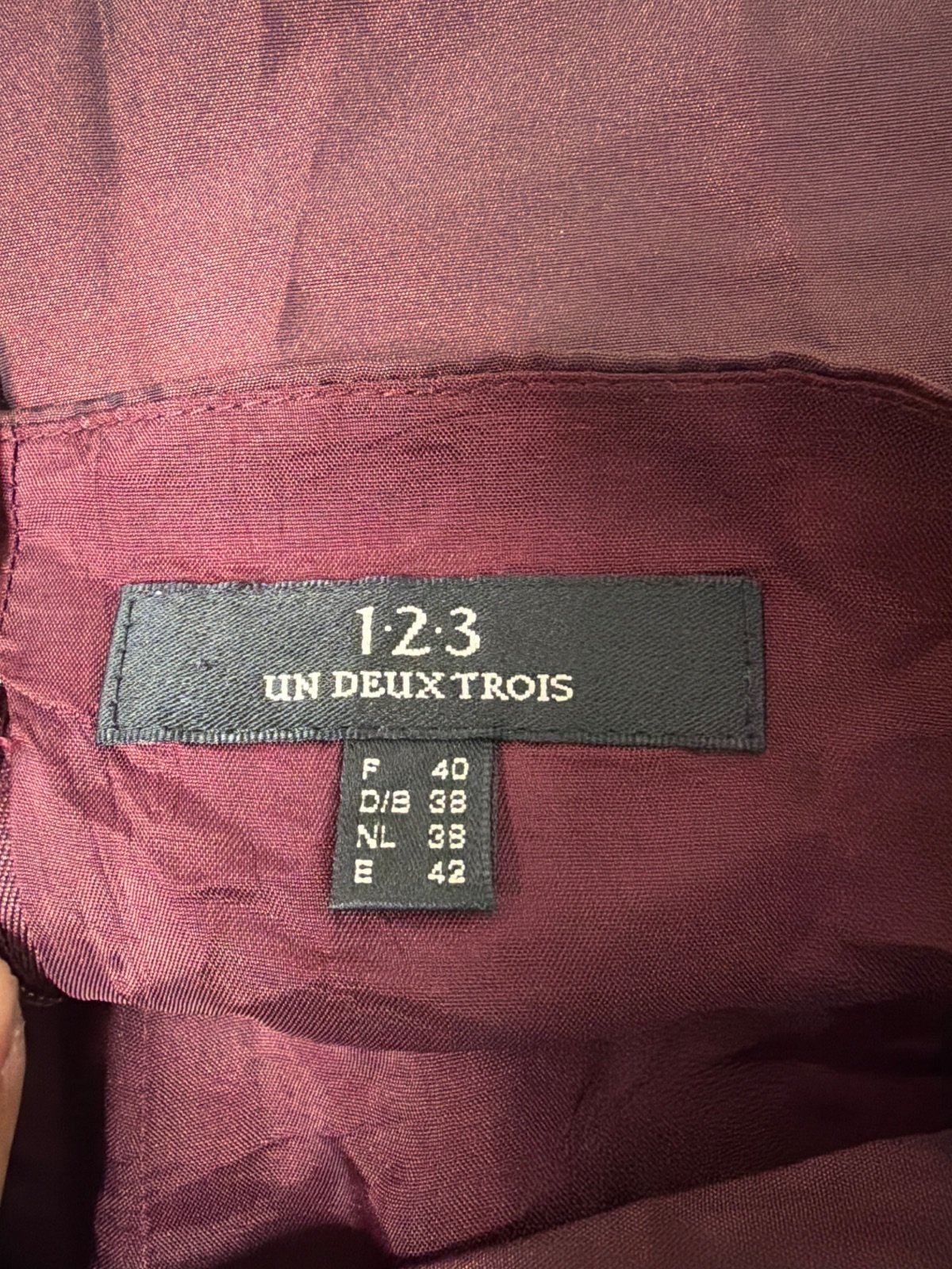 1.2.3 Un Deux Trois Top Corsé Burdeos Talla 42 Satinado — foto 3