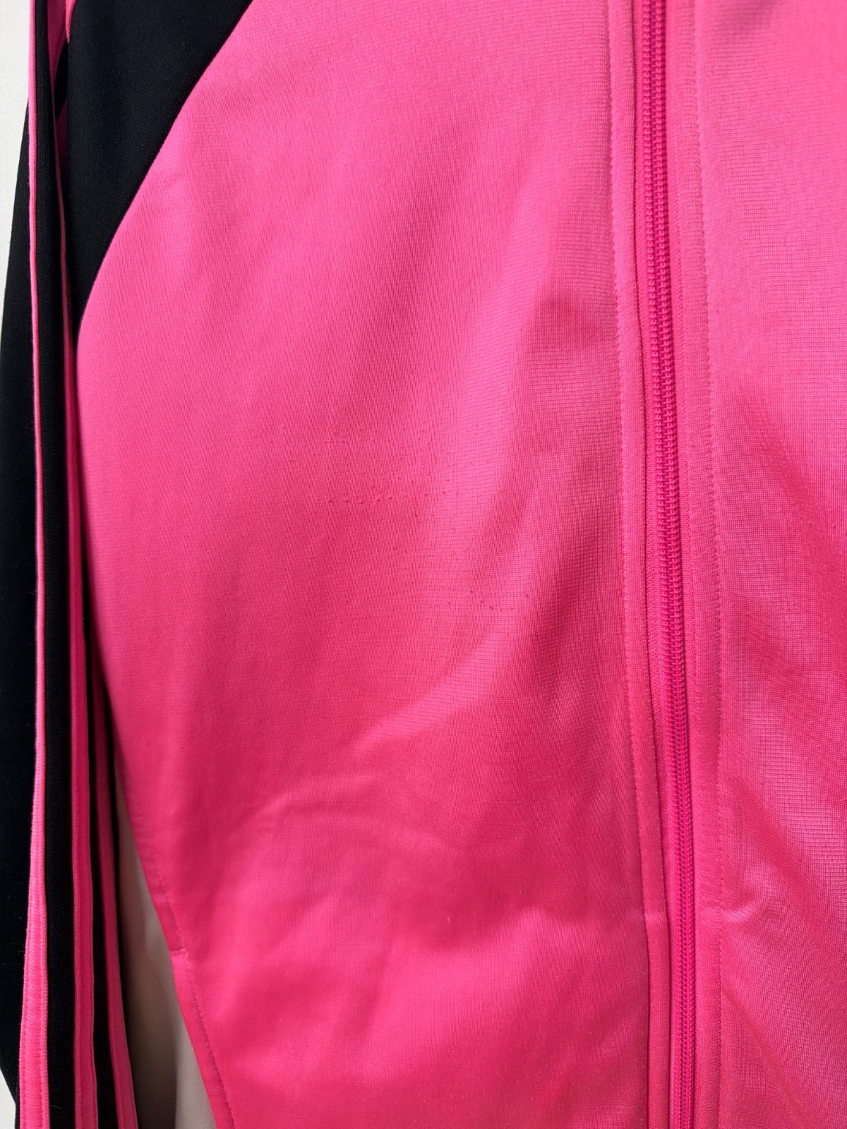 Adidas Pink & Black Zip-Up Hoodie / Track Jacket Size L — foto 2