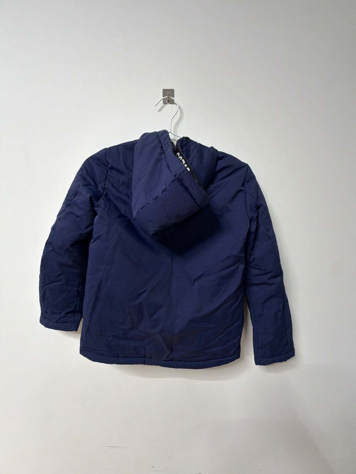 Guess chaquetón acolchado niño 10 años azul marino capucha — foto 2