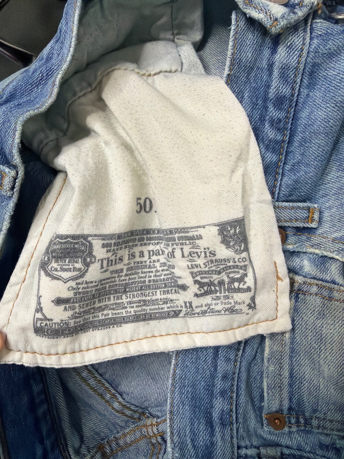Levi's 501 vaqueros rectos denim vintage desgastado — foto 10