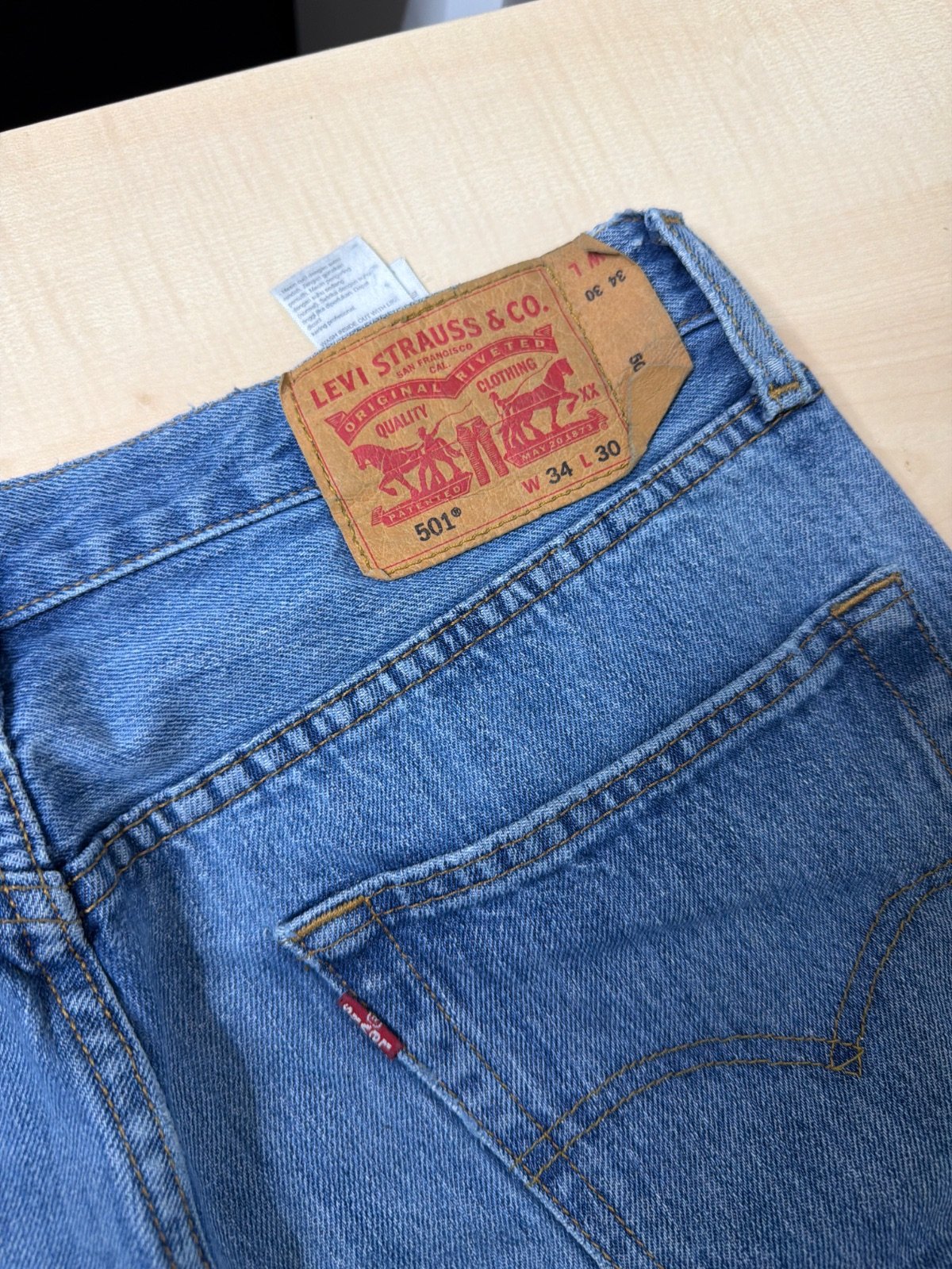 Levi's 501 vaqueros rectos denim vintage desgastado — foto 6