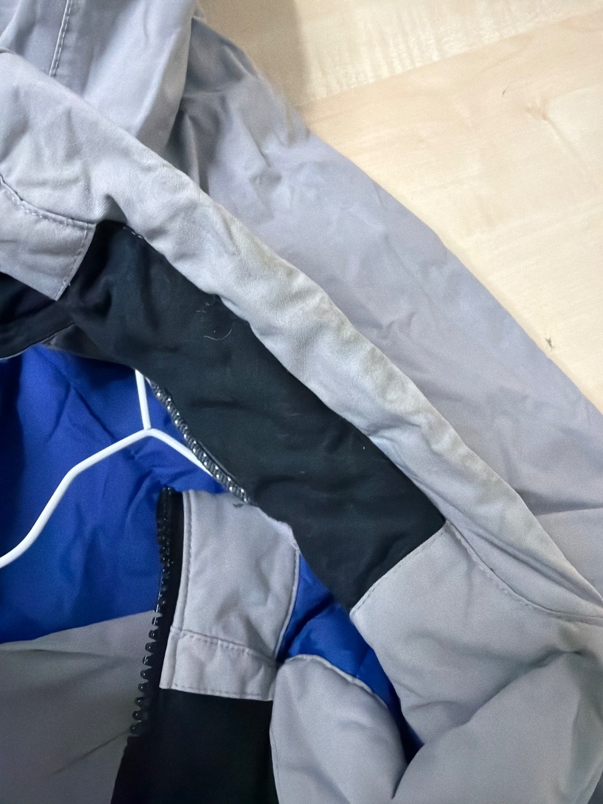 Gap chaqueta acolchada gris capucha ajustable vintage — foto 7