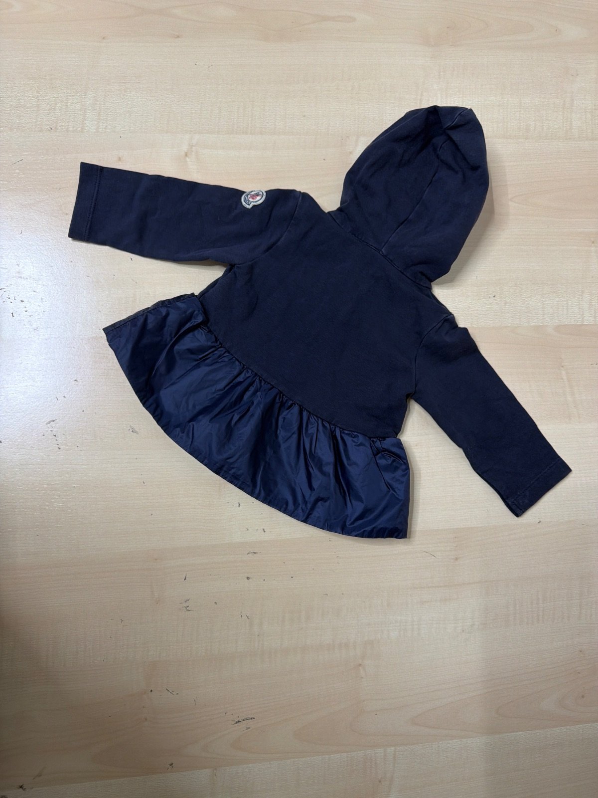 Moncler sudadera capucha bebé 6-9m azul marino — foto 2