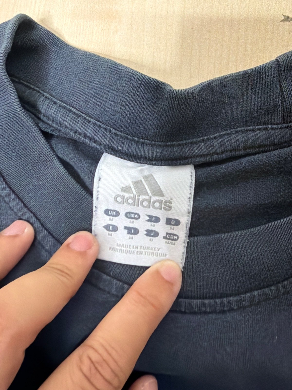Adidas camiseta manga corta negra logo chino Talla M Vintage — foto 3
