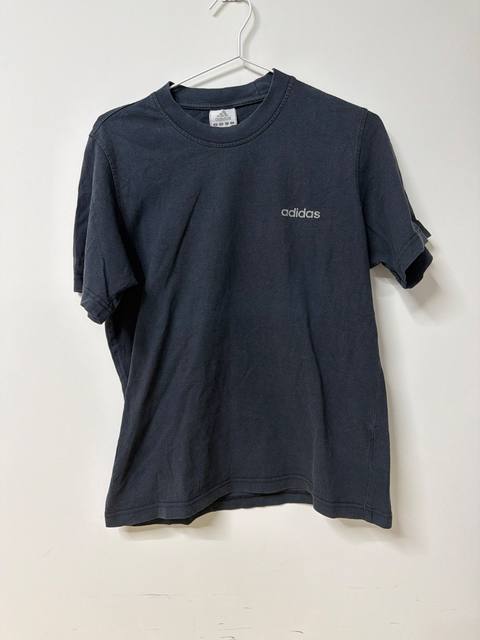 Adidas camiseta manga corta negra logo chino Talla M Vintage