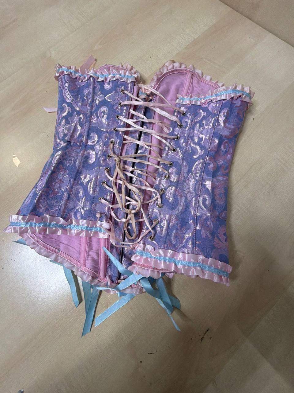 Corset brocado lila y rosa lazos satén Y2K romantico, lila / rosa / azul — foto 3